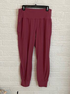 Athleta Salutation Jogger in Powervita dusty rose color
